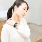 肩こりで悩むシステムエンジニア